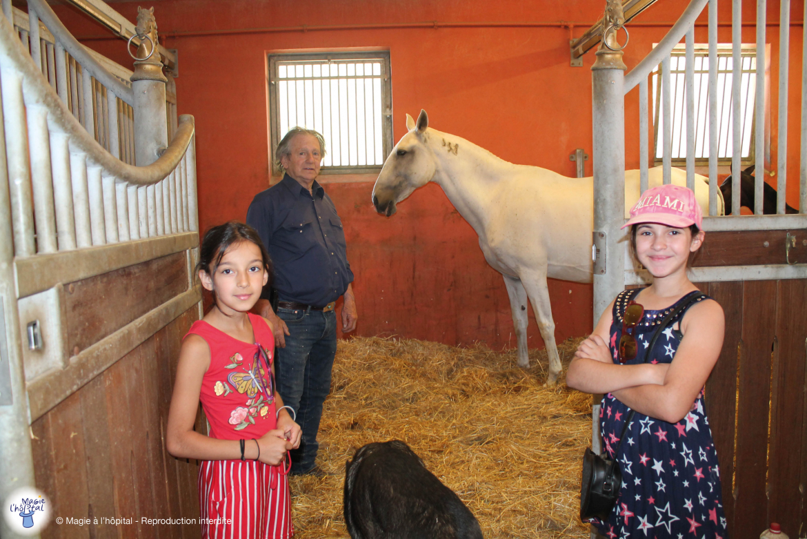 Sarah avec Mario Luraschi et Magie à l'hôpital